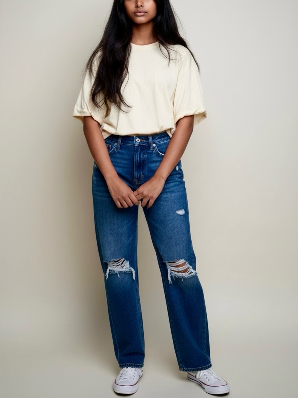 American Eagle Women’s Ex Boyfriend Relaxed Fit Jeans Distressed Size 00 Short